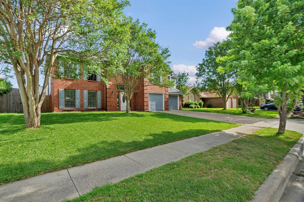 326 Baldwin St, Grand Prairie, TX 75052 photo