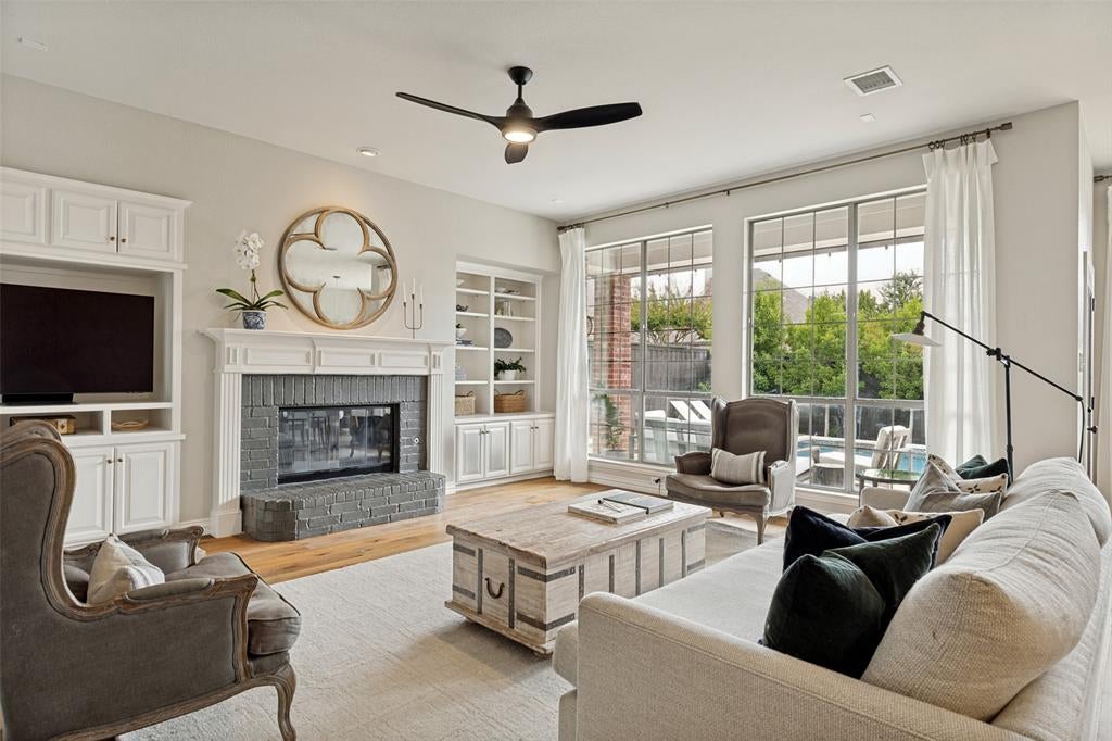 1291 Sunland Park Dr, Frisco, TX 75033 photo