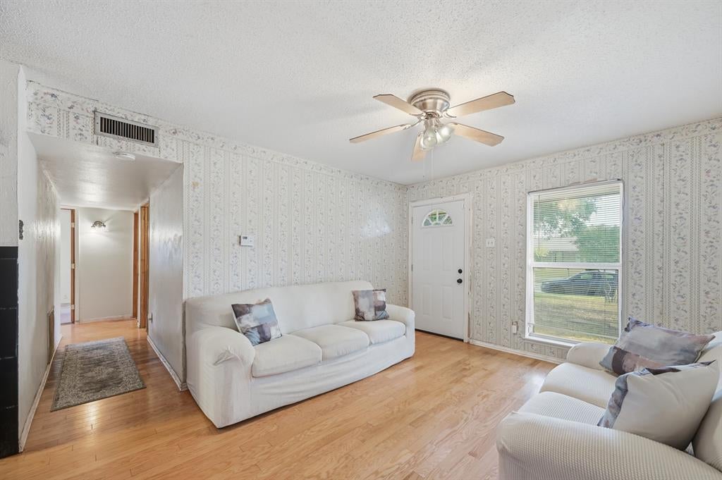 3361 P Ave, Plano, TX 75074 photo