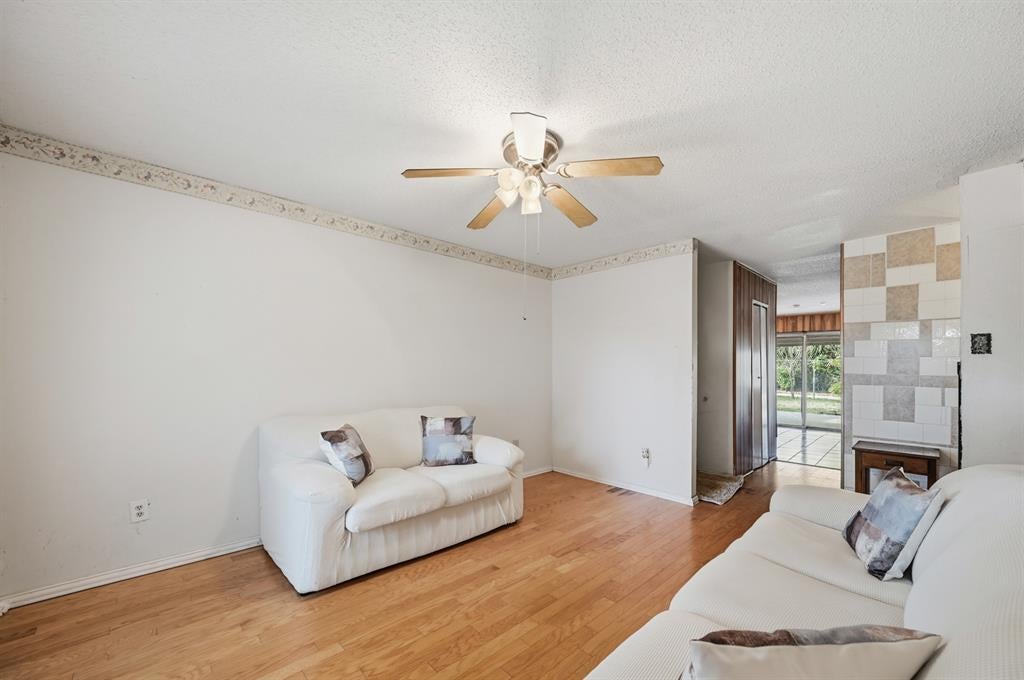 3361 P Ave, Plano, TX 75074 photo