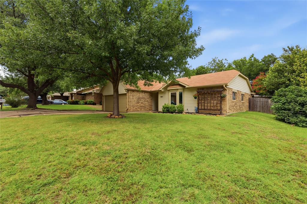 10164 Indian Mound Rd, Fort Worth, TX 76108