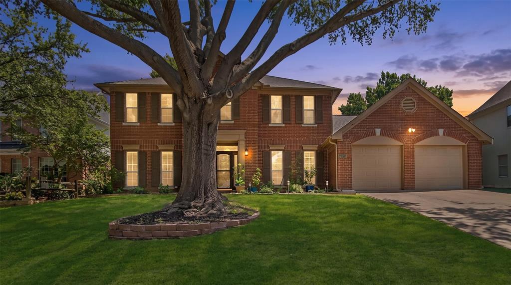 1086 Woodbriar Dr, Grapevine, TX 76051