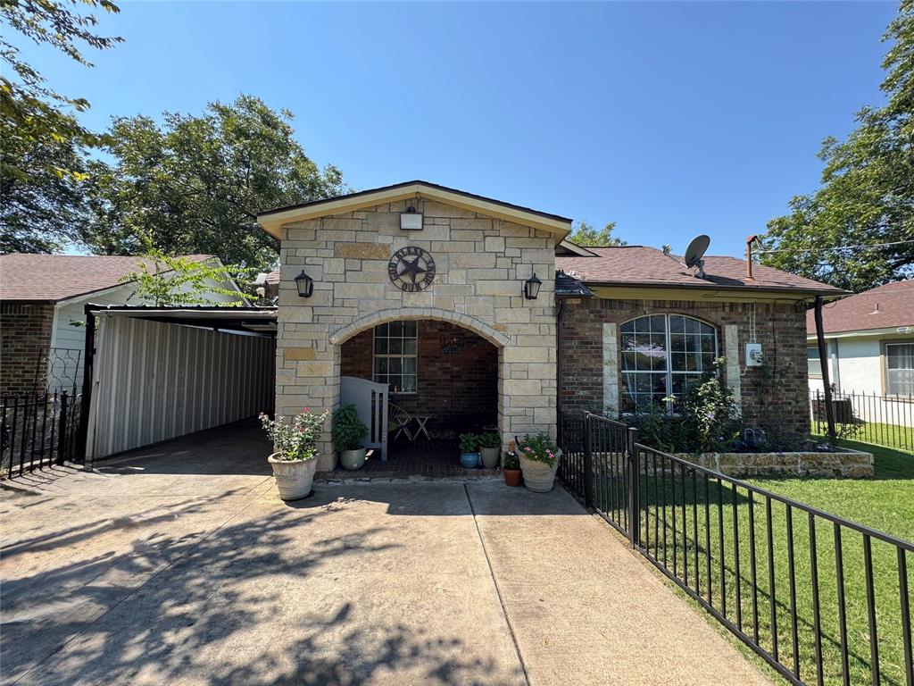 407 Garrett Ave, Dallas, TX 75223