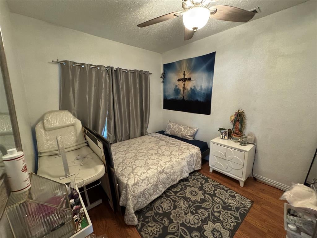 407 S Garrett Ave, Dallas, TX 75223 photo