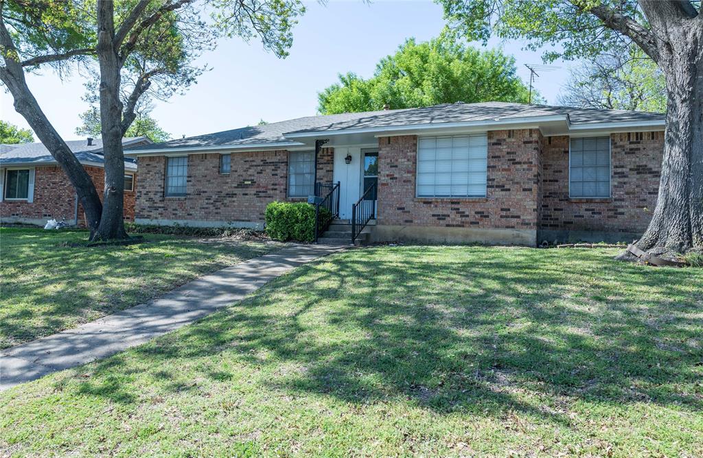 1860 Meadow Valley Ln, Dallas, TX 75232