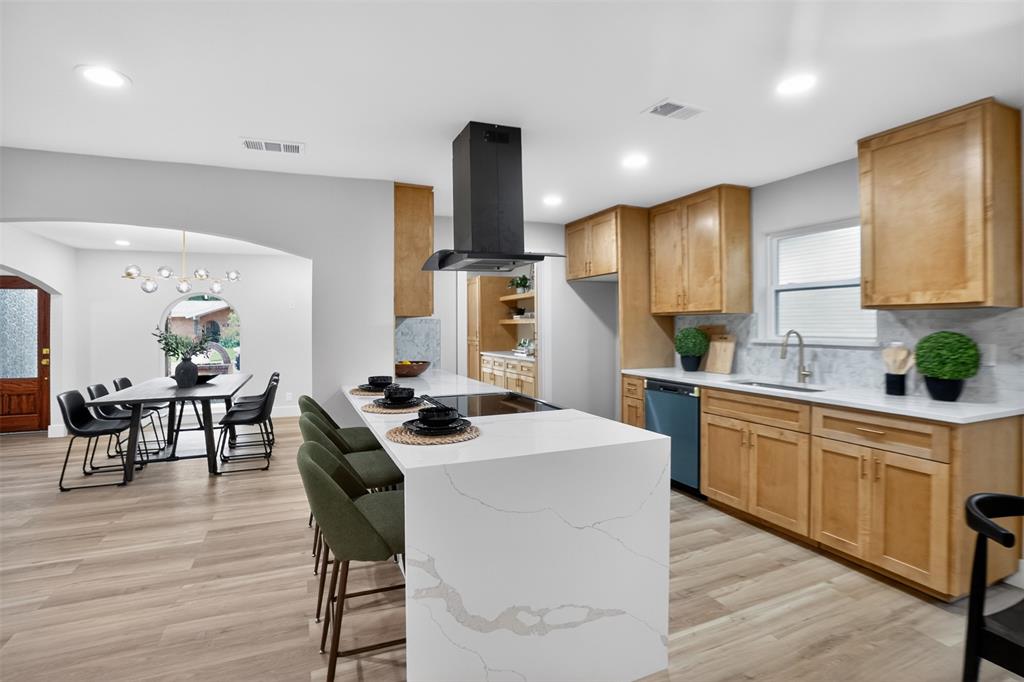 1716 Cynthia Ln, Hurst, TX 76054 photo
