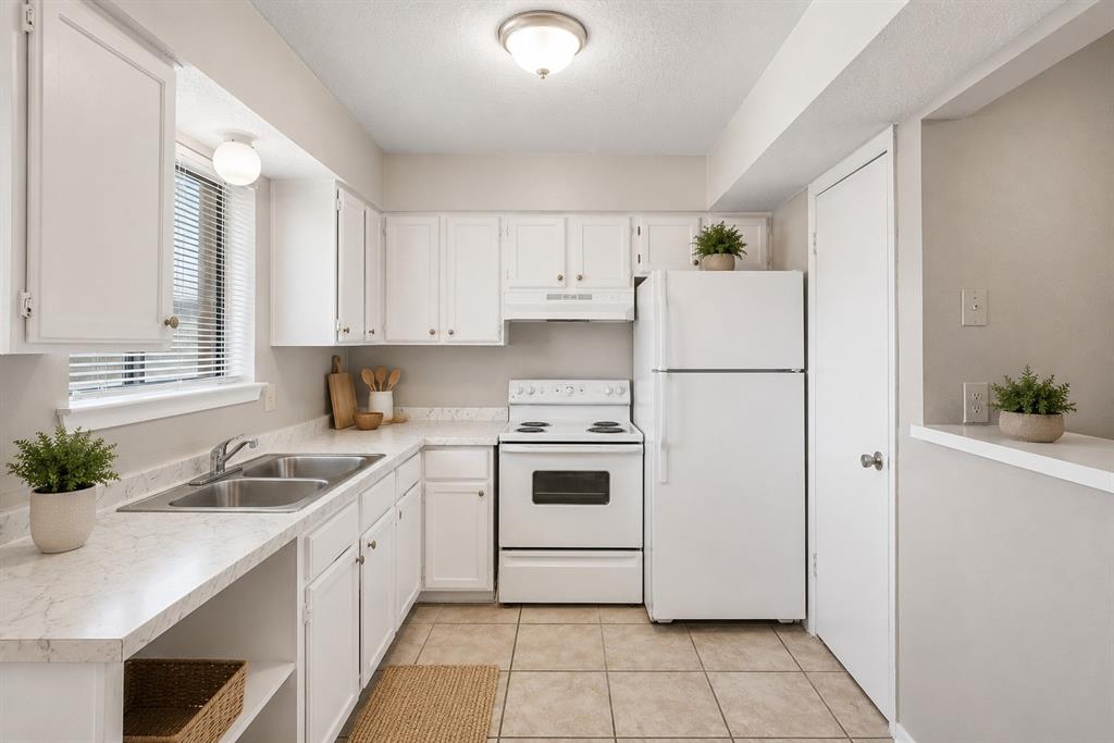 2813 AND 2821 Wimbledon Ct, Garland, TX 75041 photo