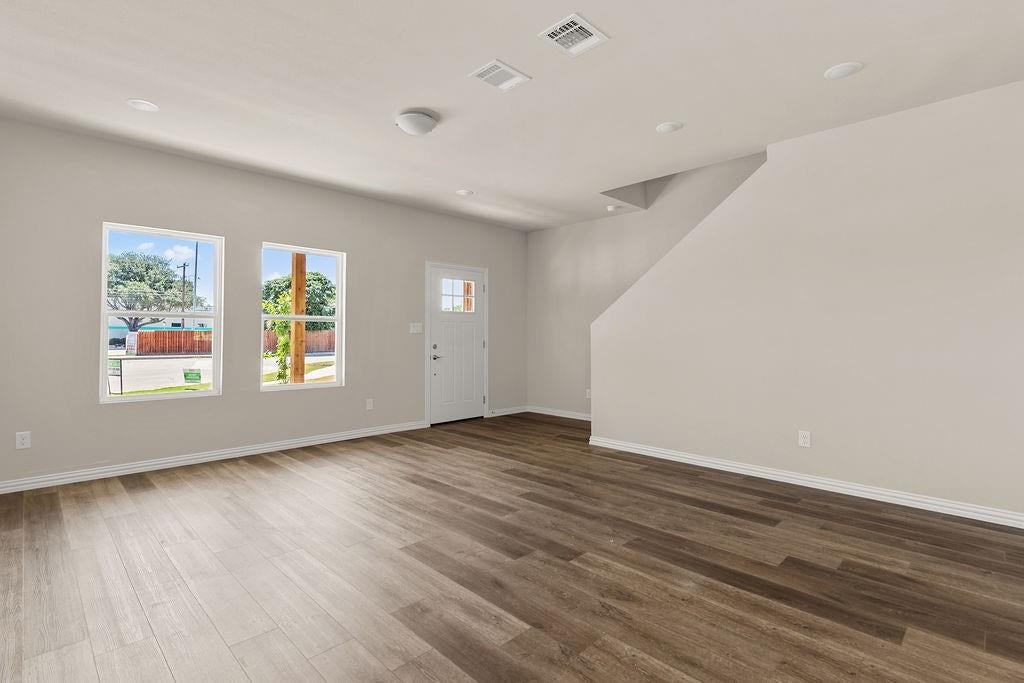 3849 Kimbo Rd, Fort Worth, TX 76104 photo