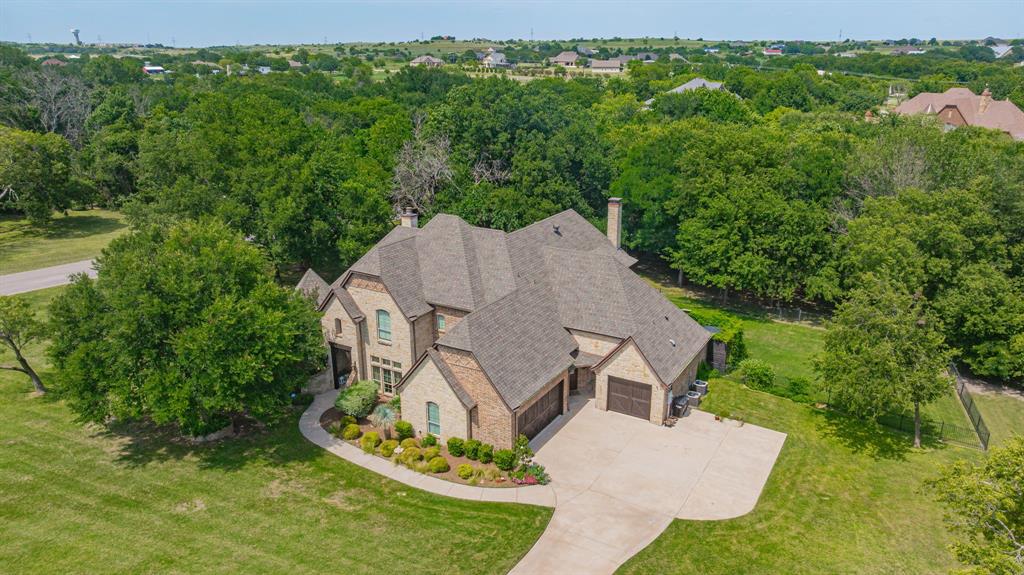 101 Western Breeze Dr, Fort Worth, TX 76126