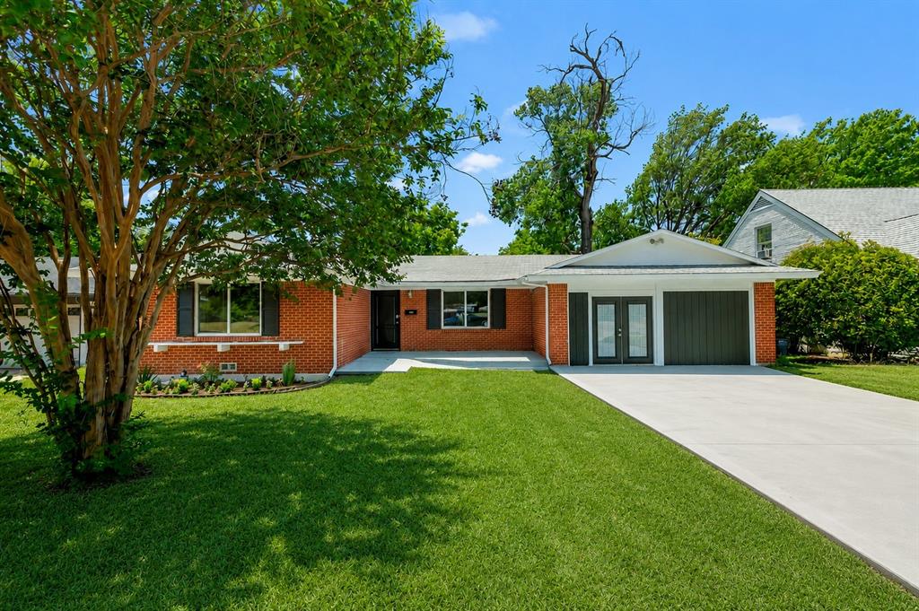 3500 Brandon Ln, Fort Worth, TX 76116