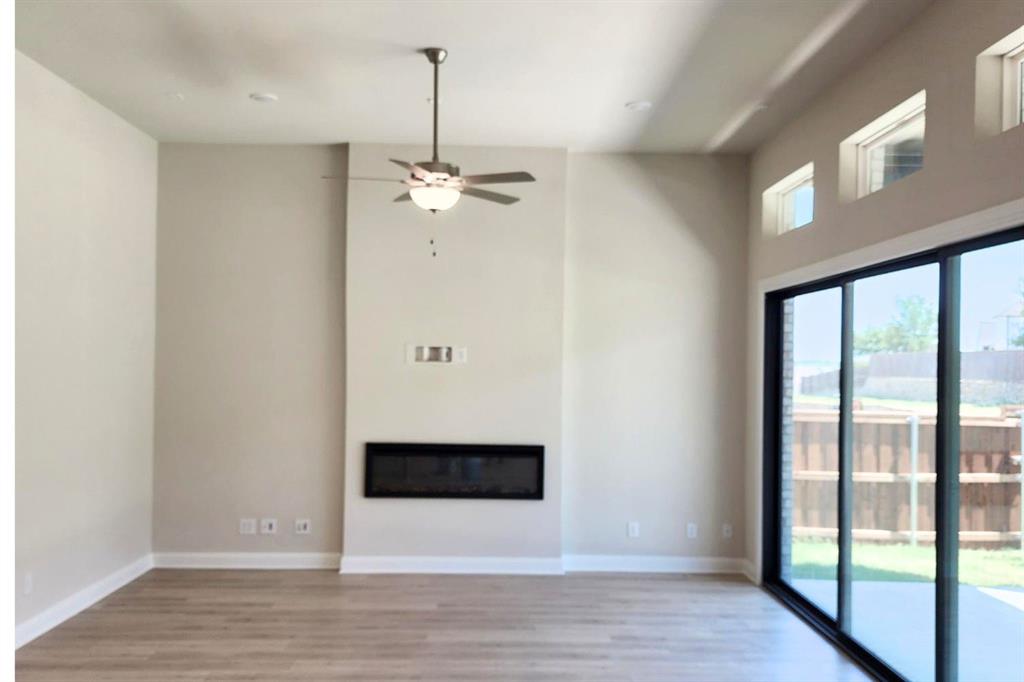 1633 Oak Trail Dr, Fort Worth, TX 76008 photo