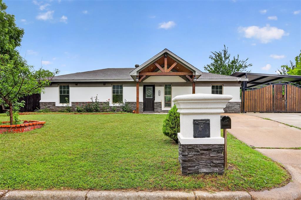 516 Post Oak Ln, Burleson, TX 76028