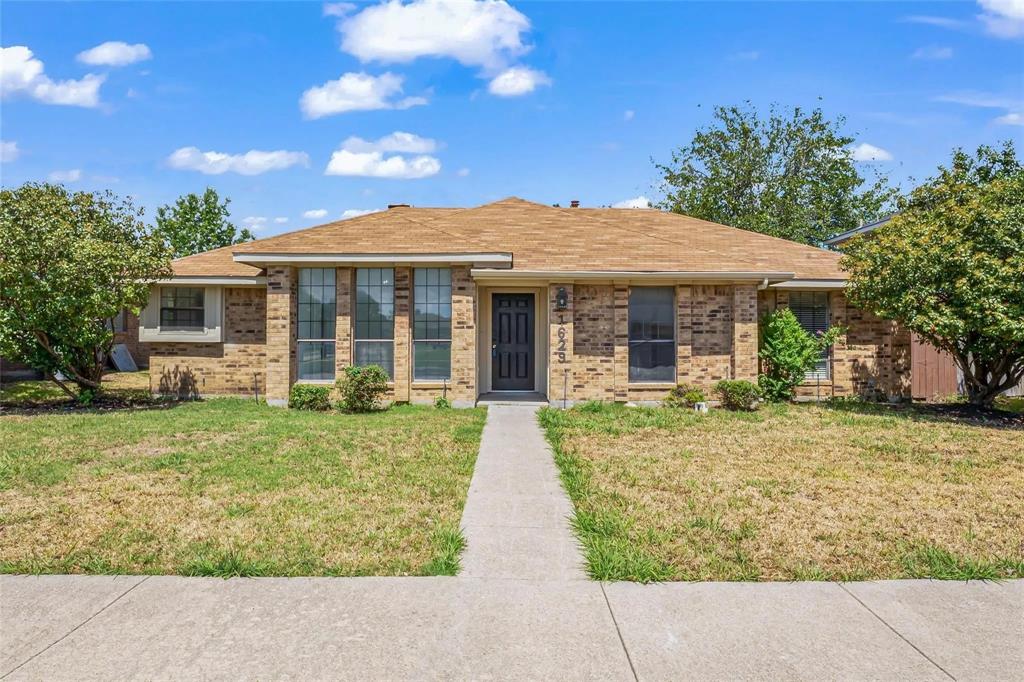 1629 Glencairn Ln, Lewisville, TX 75067