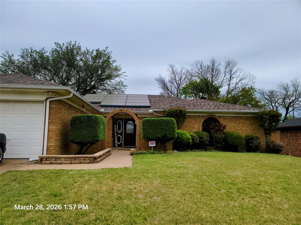 1408 Country Manor Rd, Fort Worth, TX 76134 photo