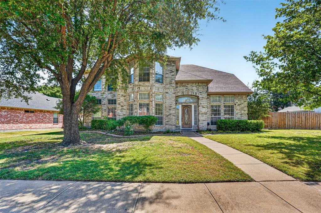 7402 Silver Lake Dr, Rowlett, TX 75089