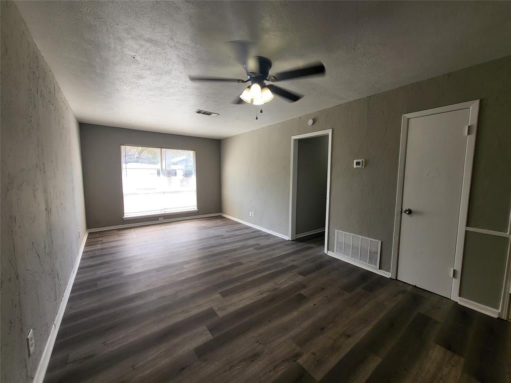 1503 E Wells Ave, Sherman, TX 75090 photo