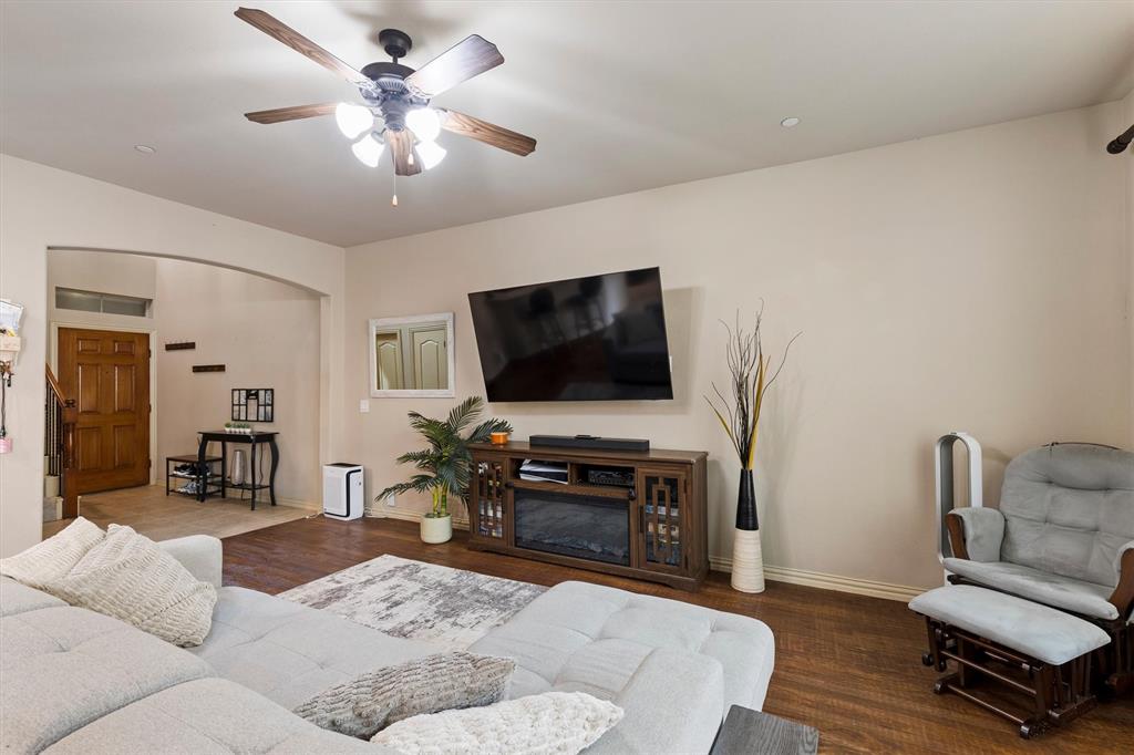 1828 Villa Dr, Allen, TX 75013 photo