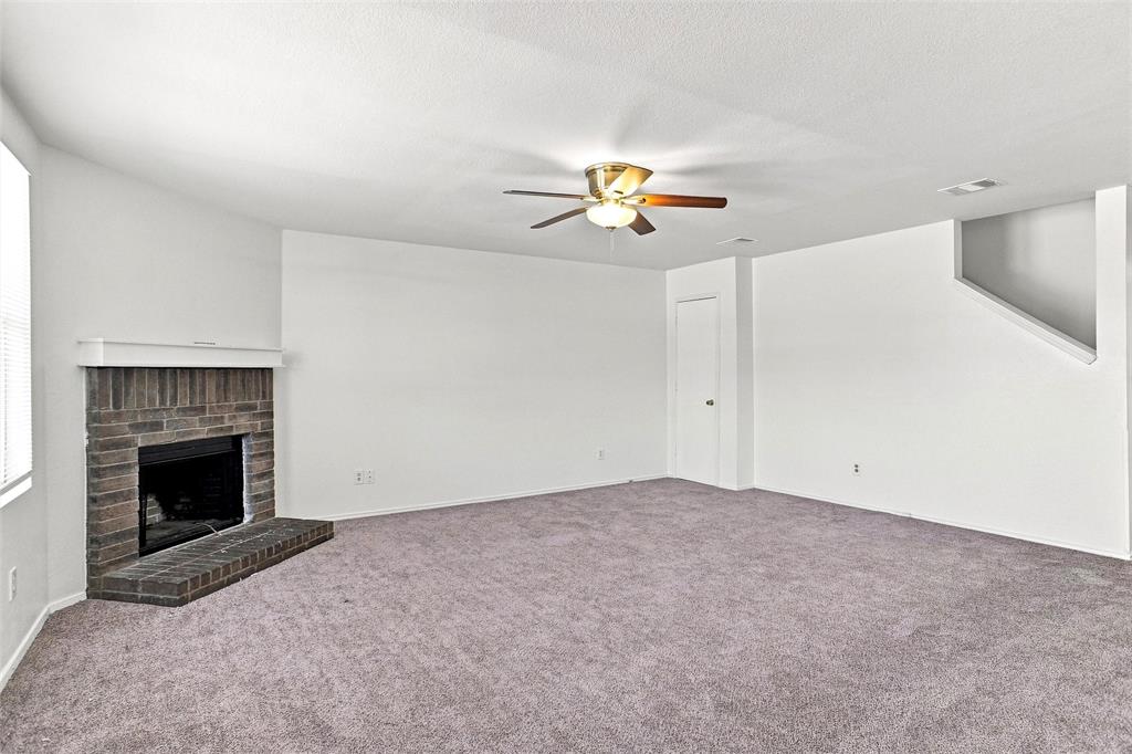 1027 Graystone Dr, Lancaster, TX 75134 photo
