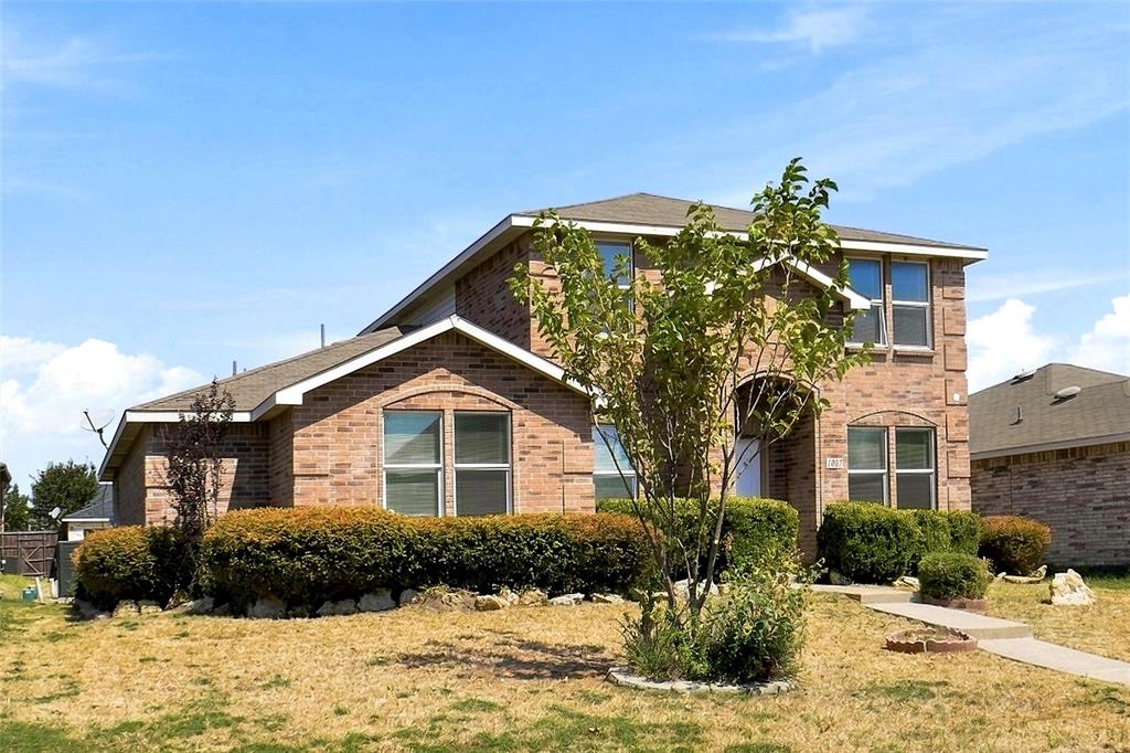 1027 Graystone Dr, Lancaster, TX 75134