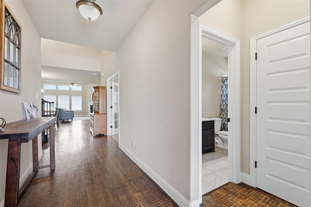 212 Lillian Ln, Waxahachie, TX 75165 photo