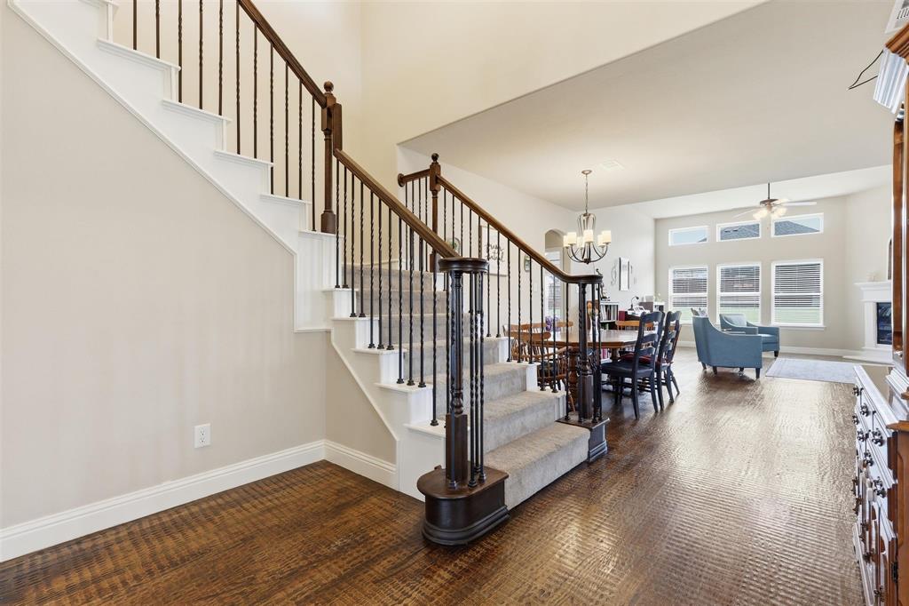 212 Lillian Ln, Waxahachie, TX 75165 photo