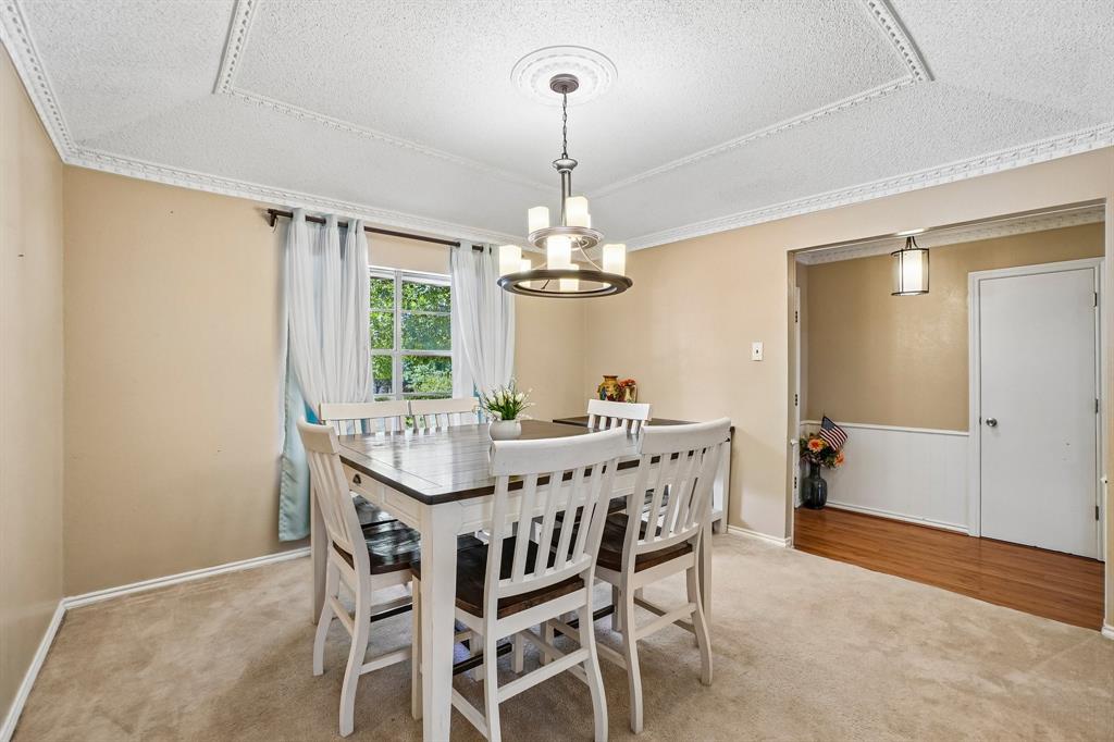 335 Robin Hill Ln, Duncanville, TX 75137 photo