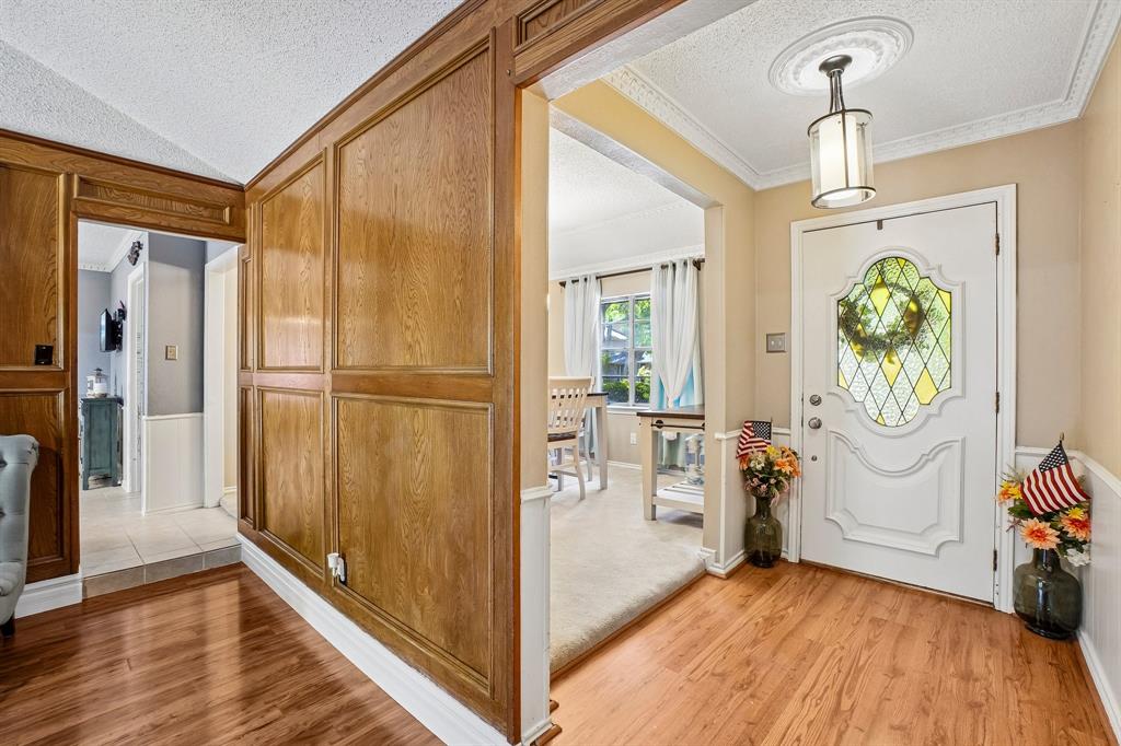 335 Robin Hill Ln, Duncanville, TX 75137 photo