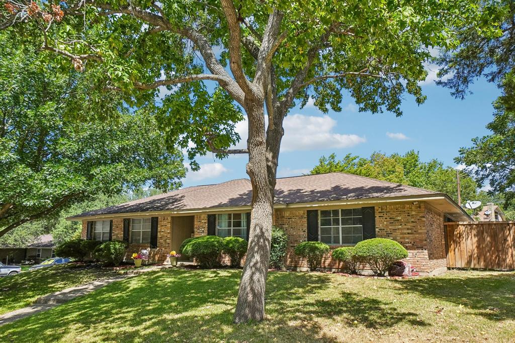 335 Robin Hill Ln, Duncanville, TX 75137 photo