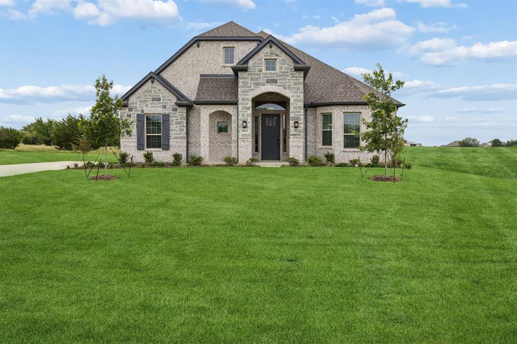 5013 Valley View Dr, Joshua, TX 76058