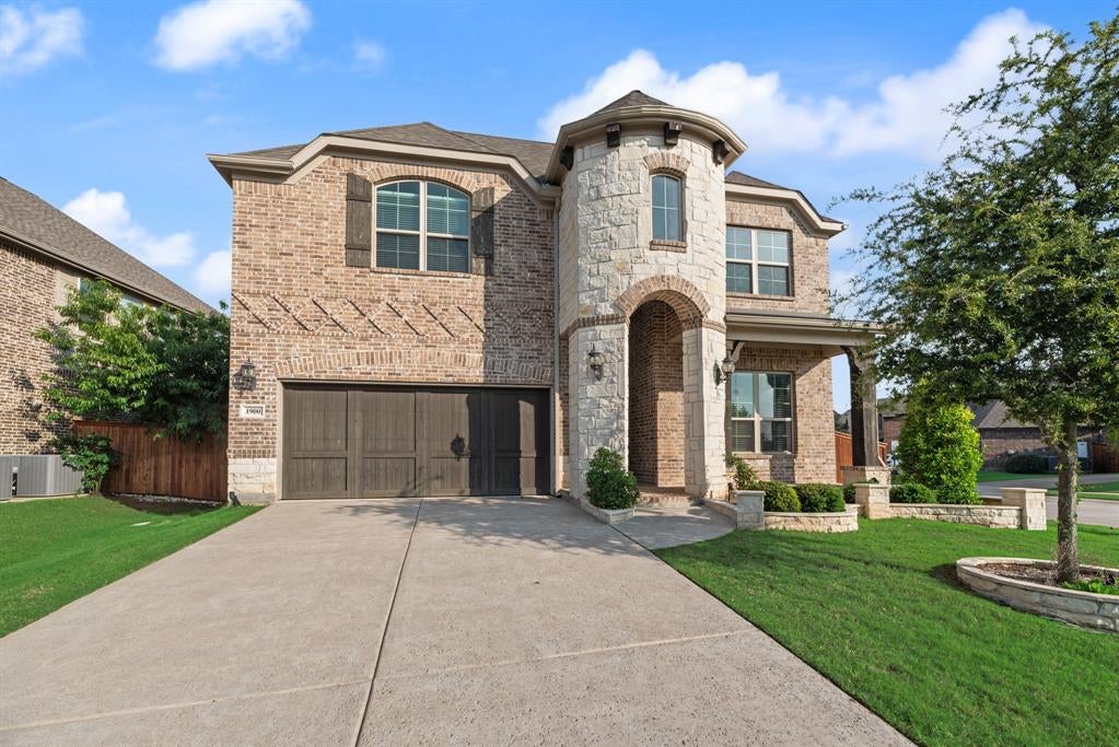 1900 Monahan Dr, Lantana, TX 76226 photo