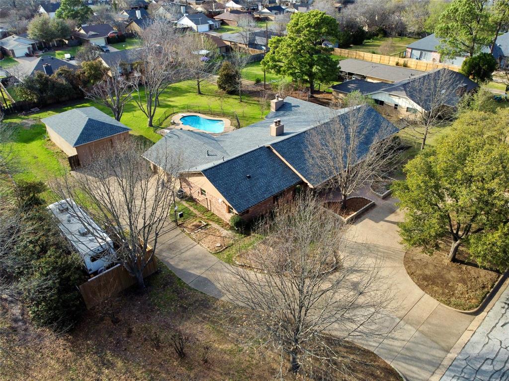 6208 Windsong Dr, Arlington, TX 76001