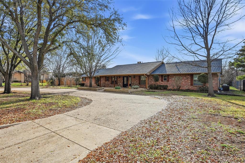 6208 Windsong Dr, Arlington, TX 76001 photo