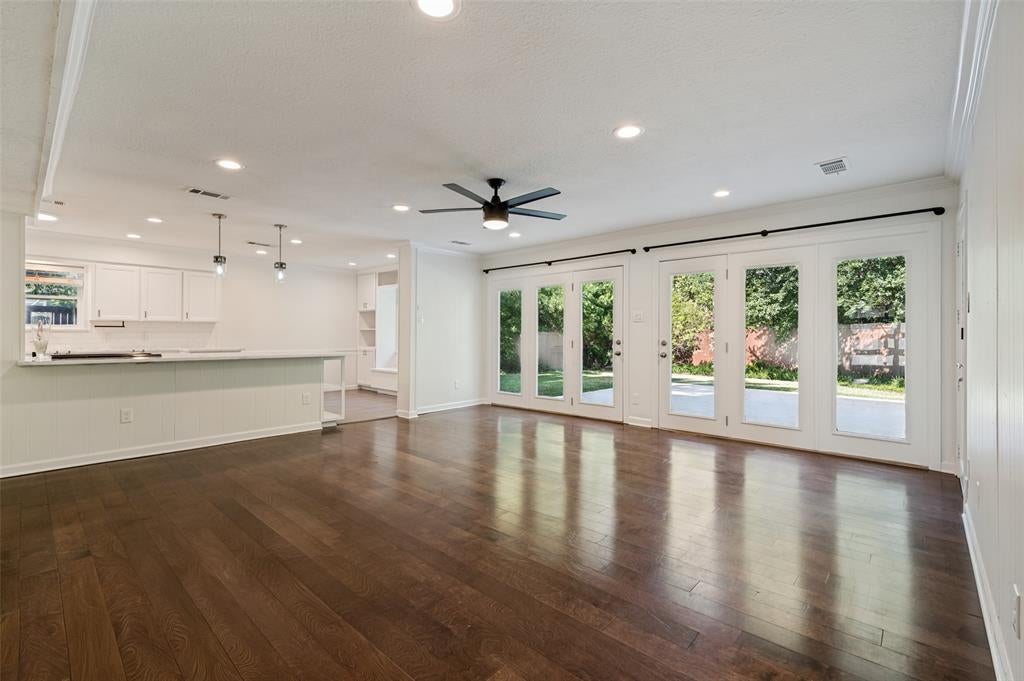 10131 Pensive Dr, Dallas, TX 75229 photo