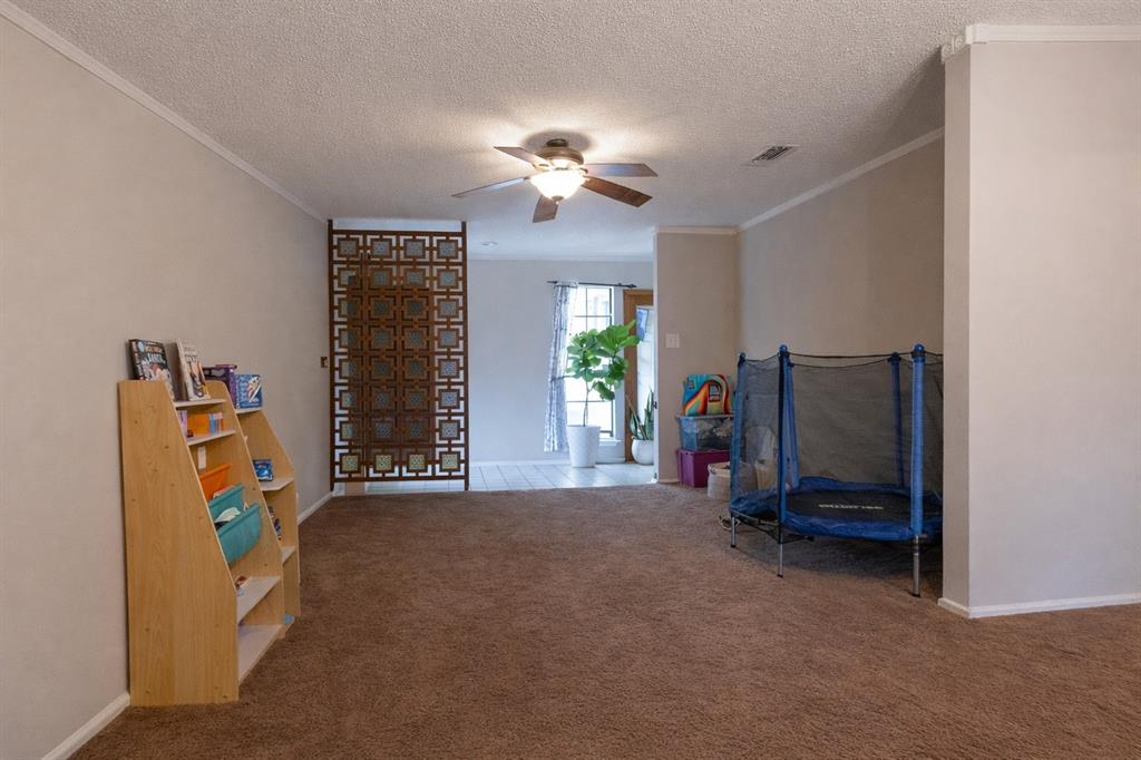 6209 Trail Lake Dr, Fort Worth, TX 76133 photo