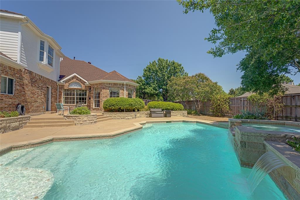130 Clubview Ct, Murphy, TX 75094