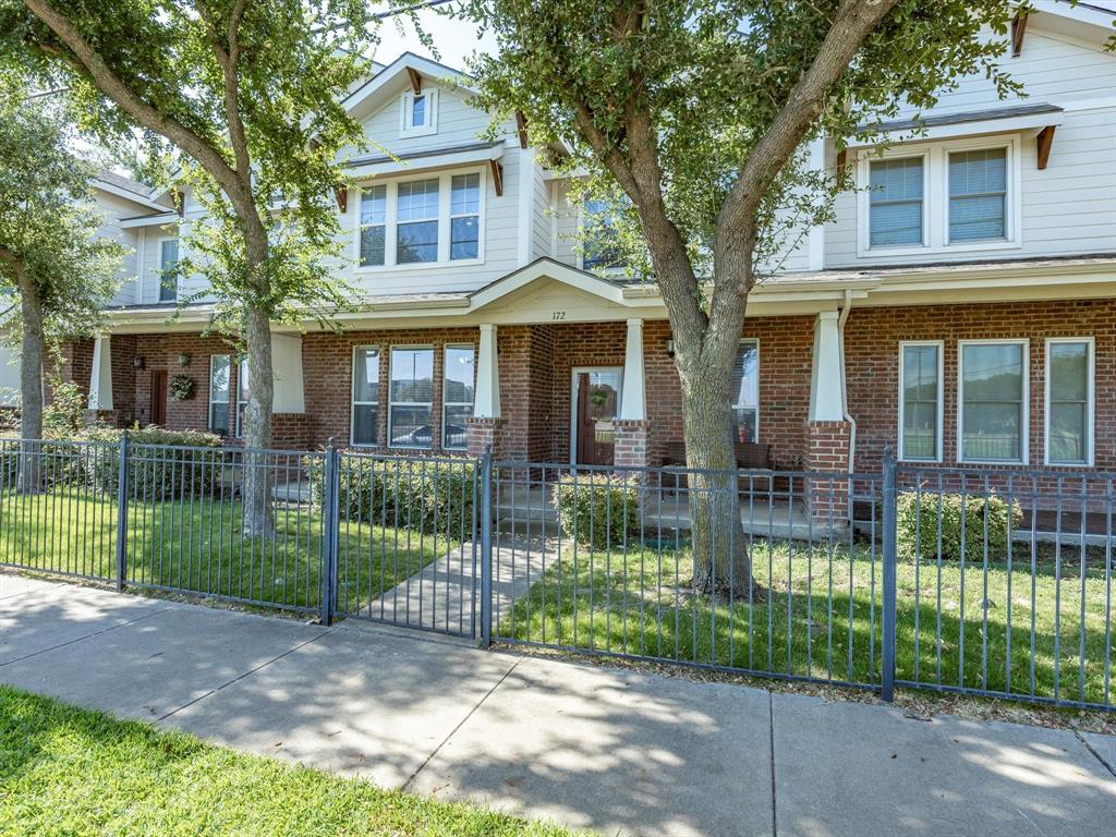 172 High School Dr, Lewisville, TX 75057 photo