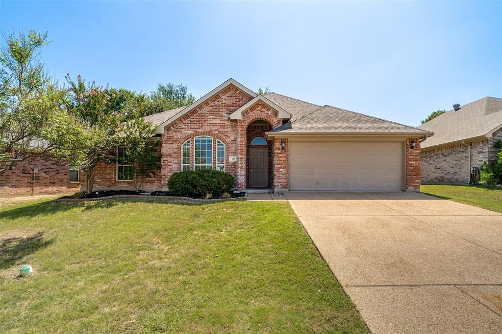 223 Carriage Dr, Willow Park, TX 76087