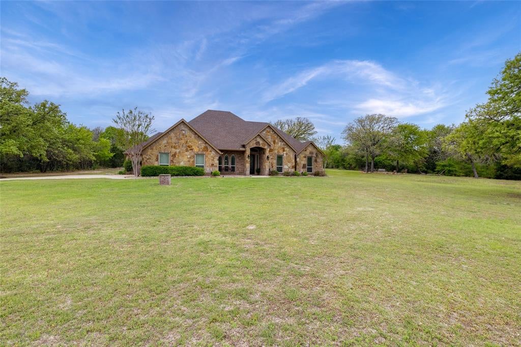 208 Ellis Creek Dr, Weatherford, TX 76085 photo