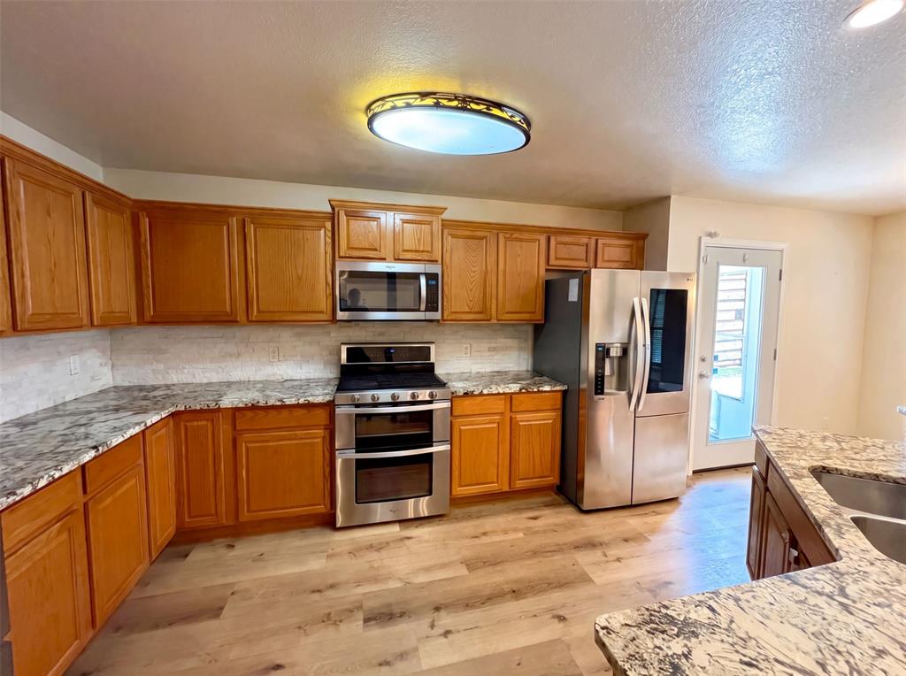 106 Forestview Rd, Hickory Creek, TX 75065 photo