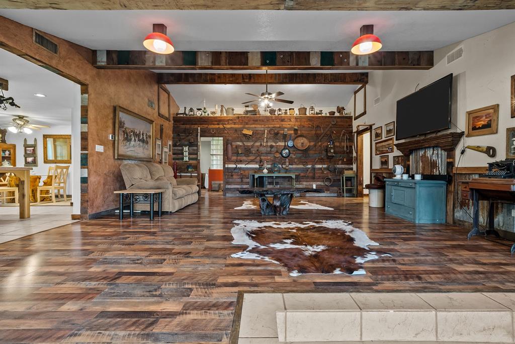 1300 Finney Dr, Weatherford, TX 76085 photo