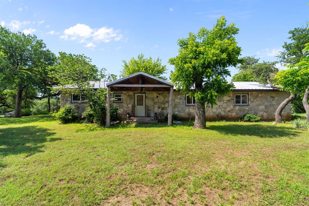 1300 Finney Dr, Weatherford, TX 76085