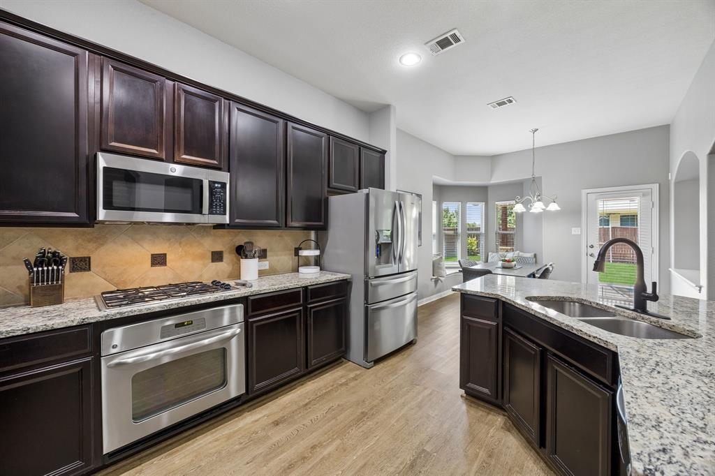 344 Falstaff Dr, Roanoke, TX 76262 photo