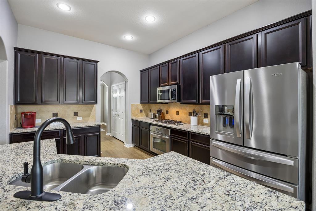 344 Falstaff Dr, Roanoke, TX 76262 photo