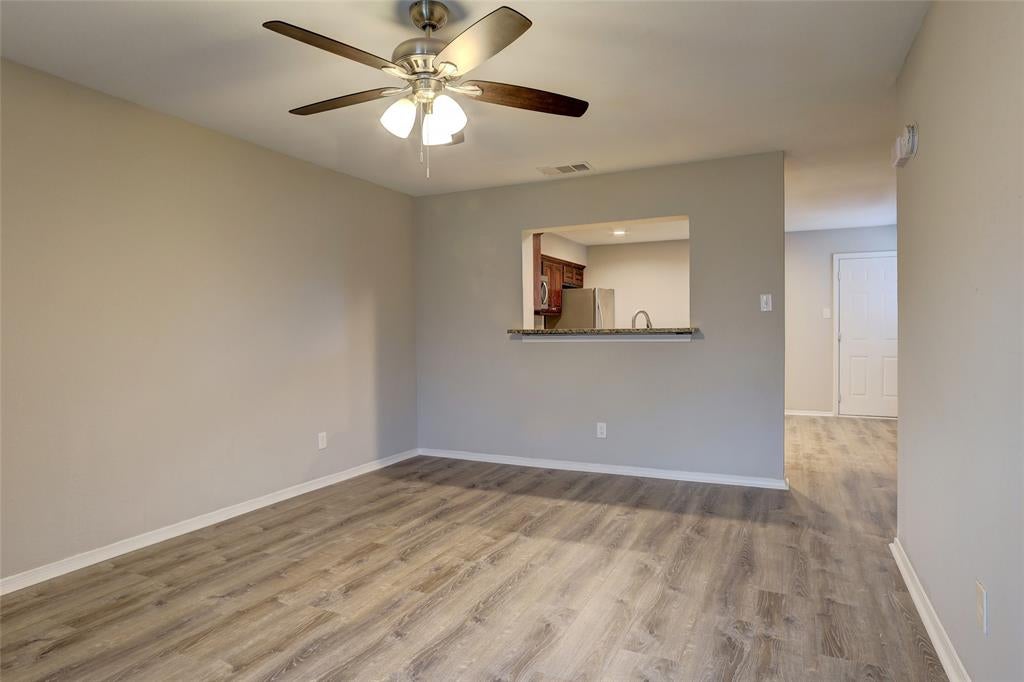 707 AND 711 Wolftrap Dr, Denton, TX 76209 photo