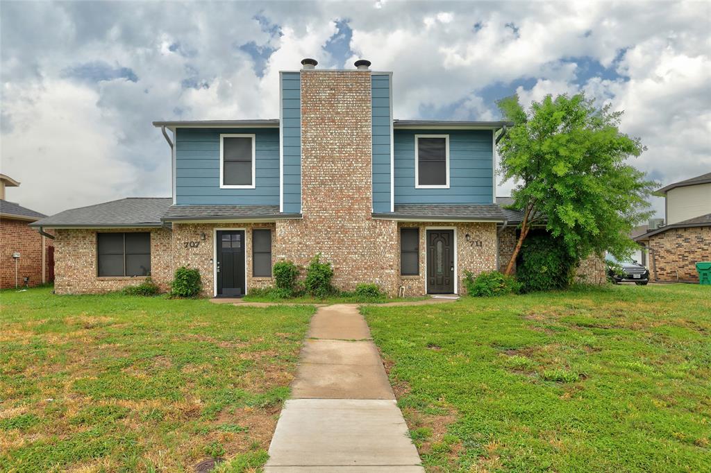 707 AND 711 Wolftrap Dr, Denton, TX 76209