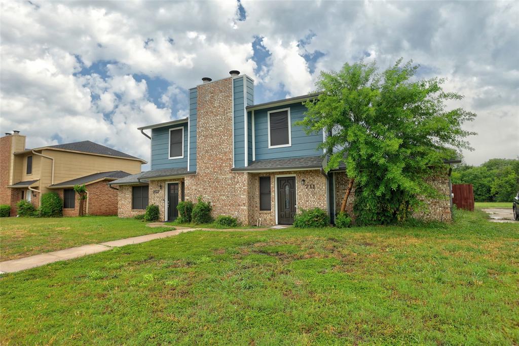 707 AND 711 Wolftrap Dr, Denton, TX 76209 photo
