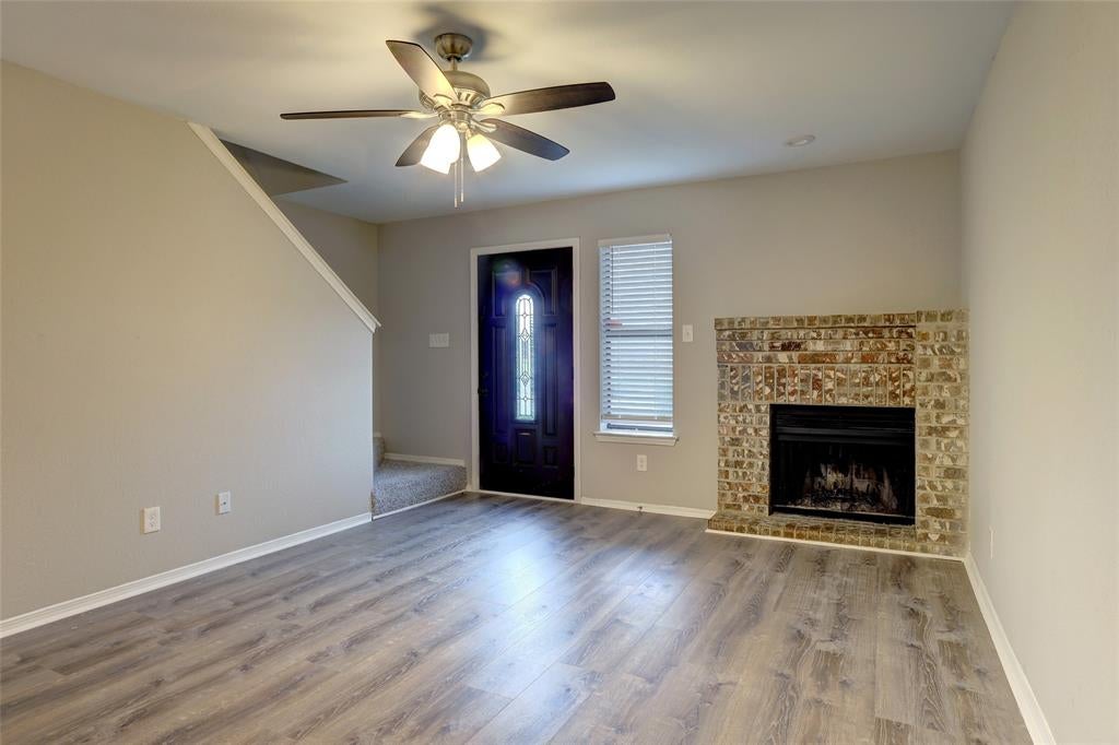 707 AND 711 Wolftrap Dr, Denton, TX 76209 photo
