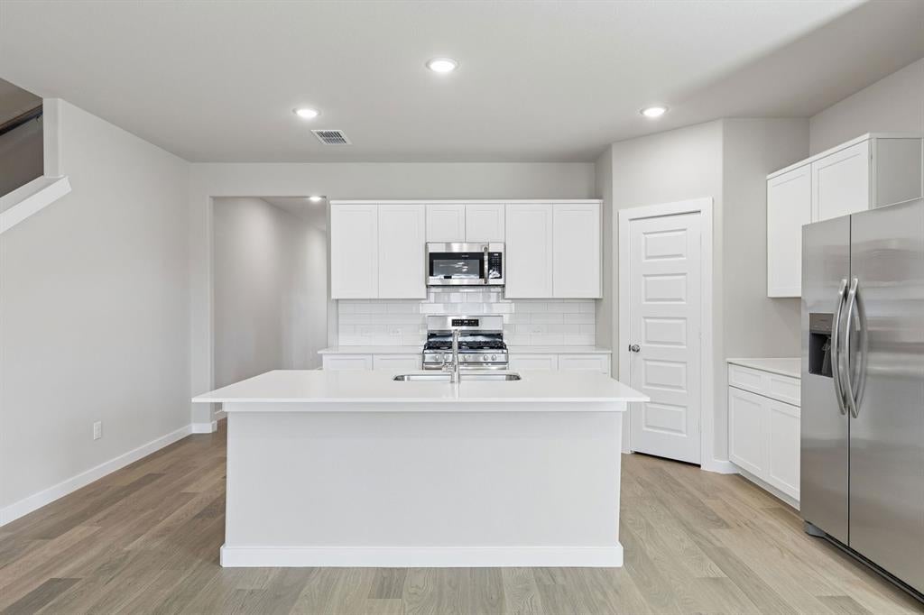 904 Windy Valley Rd, Princeton, TX 75407 photo