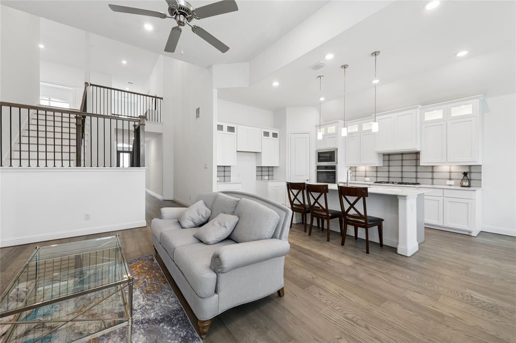 8227 Vitex Ave, Dallas, TX 75252 photo