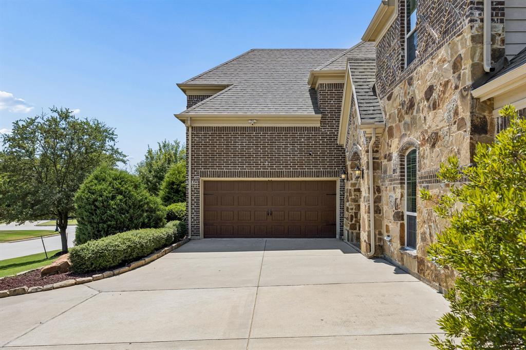 403 Clear Creek Dr, Mansfield, TX 76063 photo